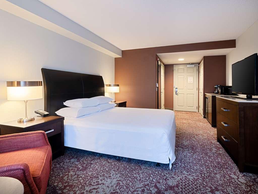 Hilton Garden Downtown/magnificent Mile Hotel